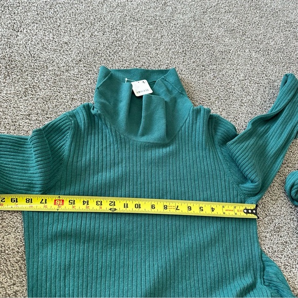 Free People Carine Sweater Size XL Blase Green NWT - Picture 13 of 16